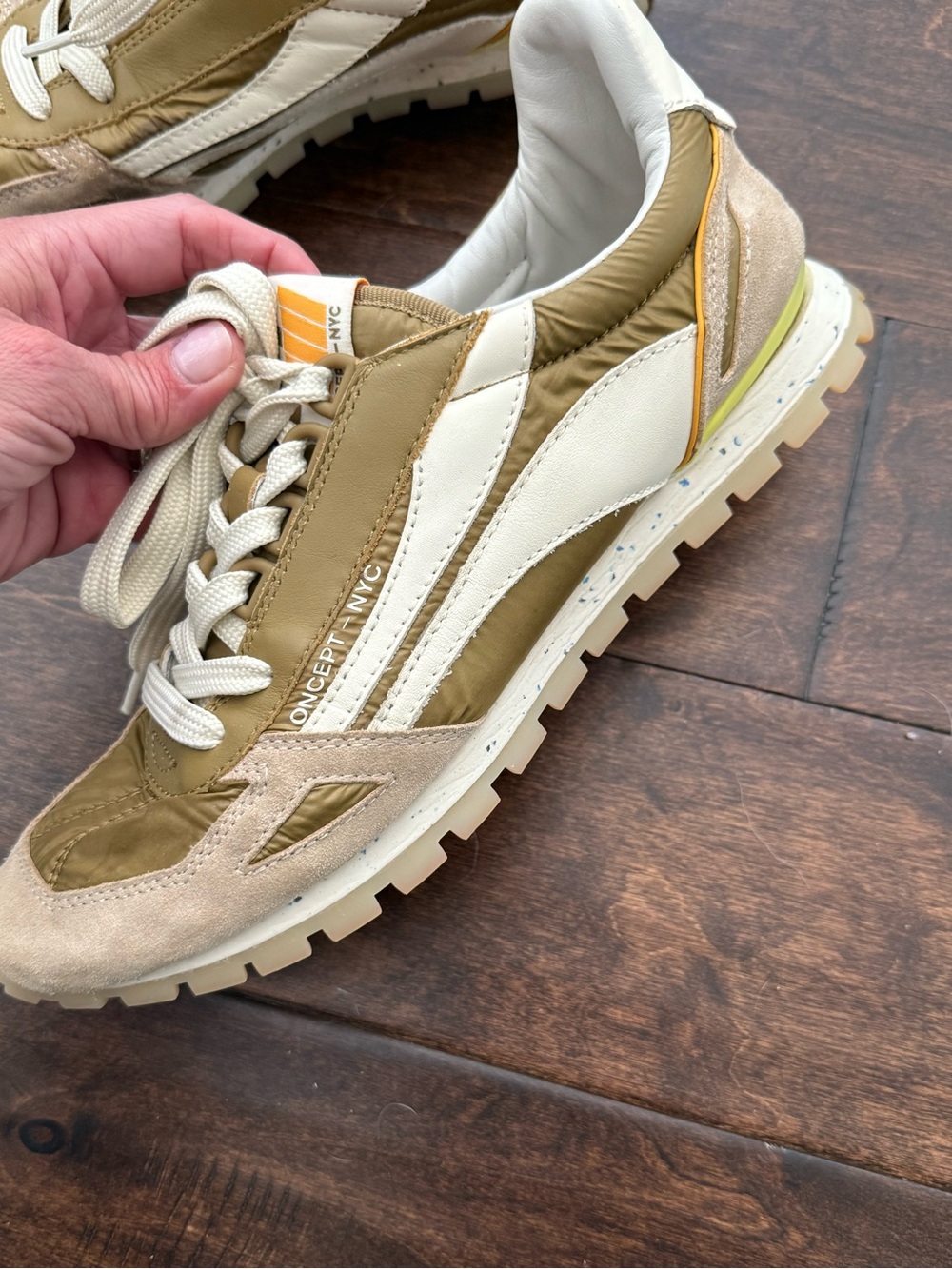 Oncept Toronto Sneakers - Picture 2 of 12